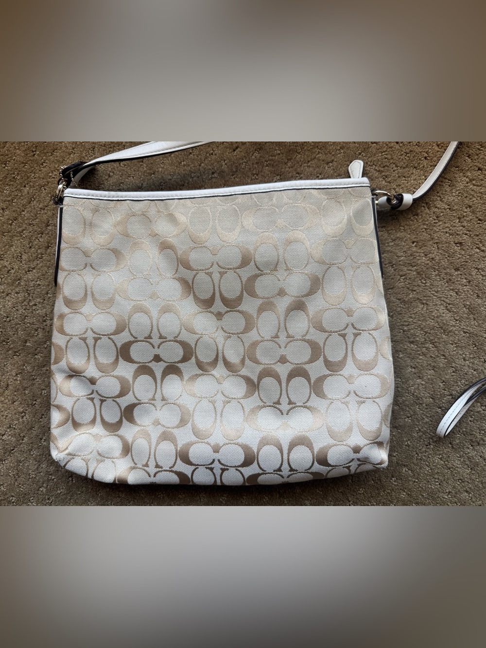 Coach Signature Bag and Corner Zip Wristlet - Picture 4 of 12